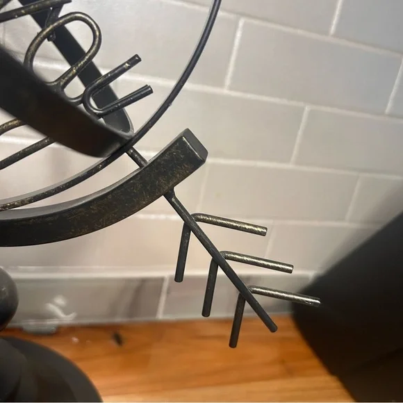 Brown Metal Love Arrow Decor, home accents, decor - Picture 4 of 4